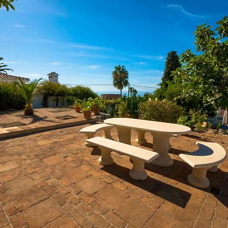 Private Heated Pool, Jacuzzi & 1225M2 Garden In Villa Cipreses 프리질리아나 외부 사진