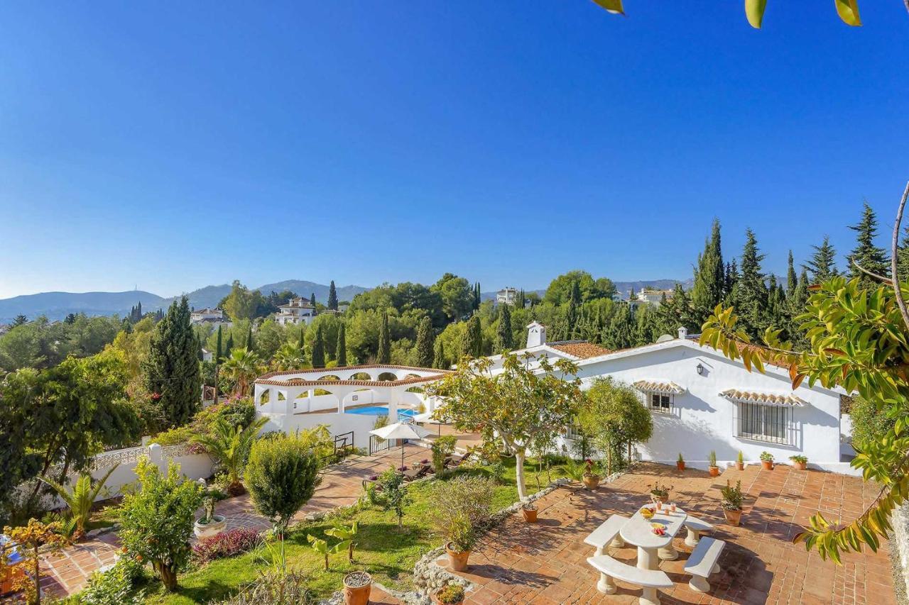 Private Heated Pool, Jacuzzi & 1225M2 Garden In Villa Cipreses 프리질리아나 외부 사진