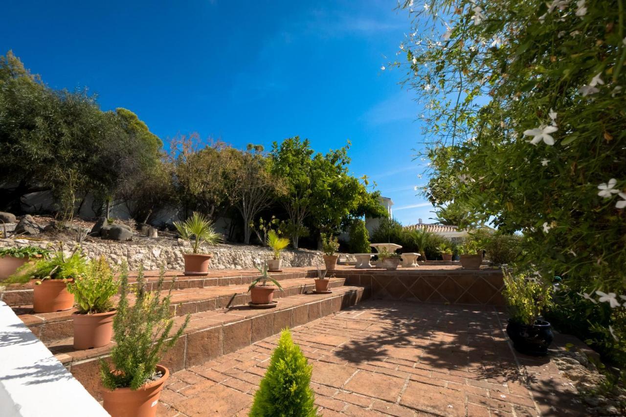 Private Heated Pool, Jacuzzi & 1225M2 Garden In Villa Cipreses 프리질리아나 외부 사진