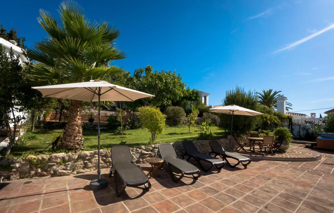 Private Heated Pool, Jacuzzi & 1225M2 Garden In Villa Cipreses 프리질리아나 외부 사진