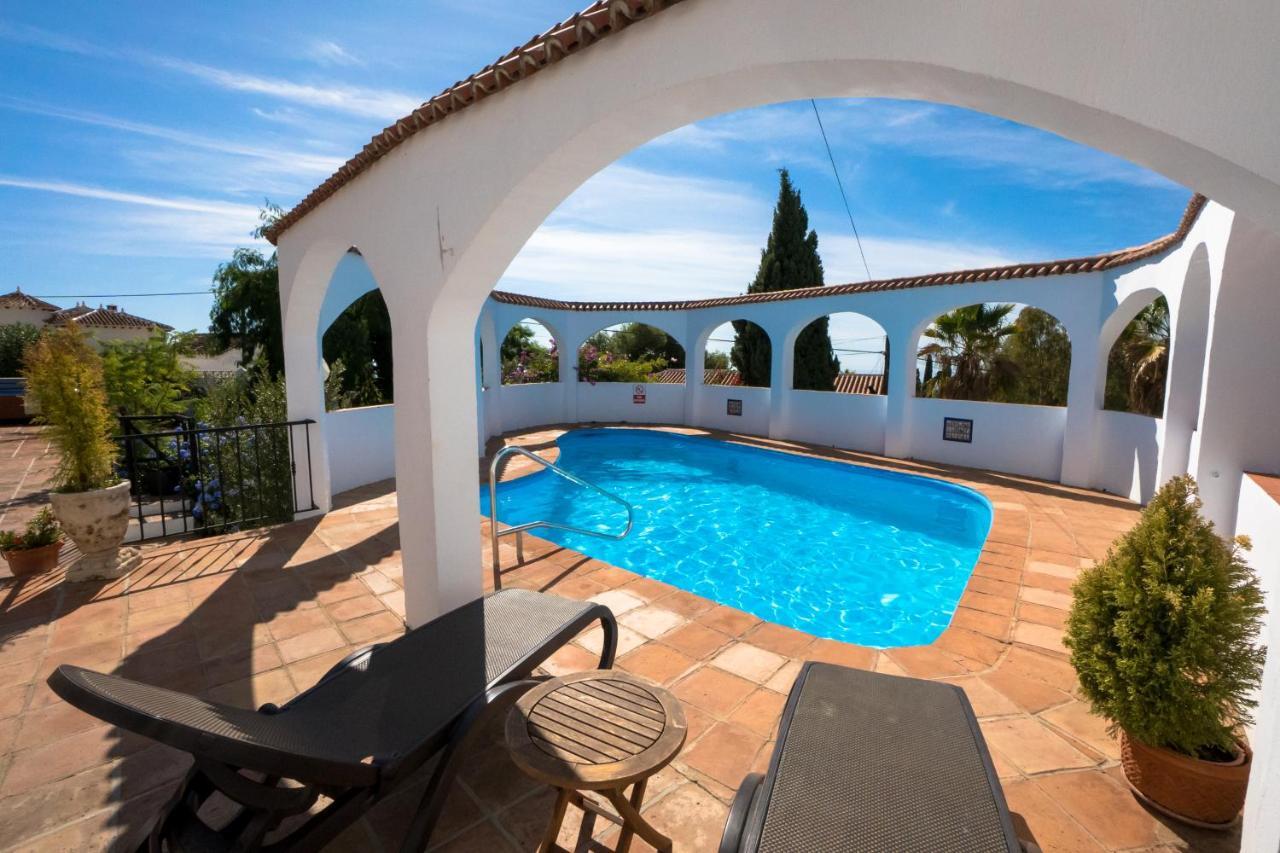 Private Heated Pool, Jacuzzi & 1225M2 Garden In Villa Cipreses 프리질리아나 외부 사진