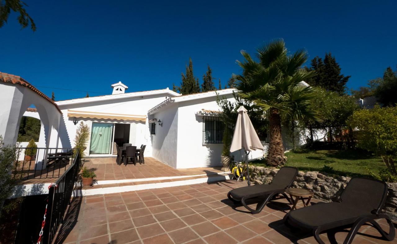 Private Heated Pool, Jacuzzi & 1225M2 Garden In Villa Cipreses 프리질리아나 외부 사진