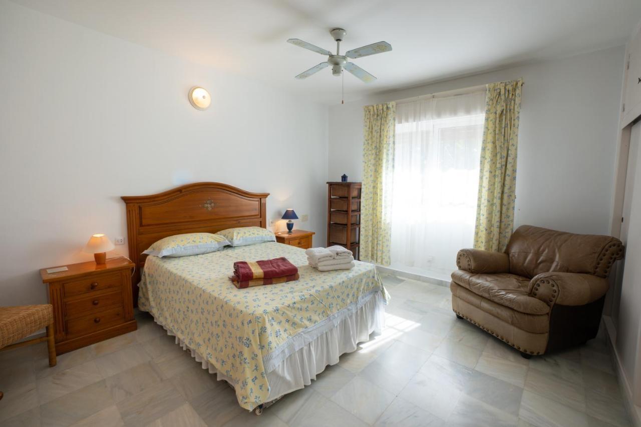 Private Heated Pool, Jacuzzi & 1225M2 Garden In Villa Cipreses 프리질리아나 외부 사진