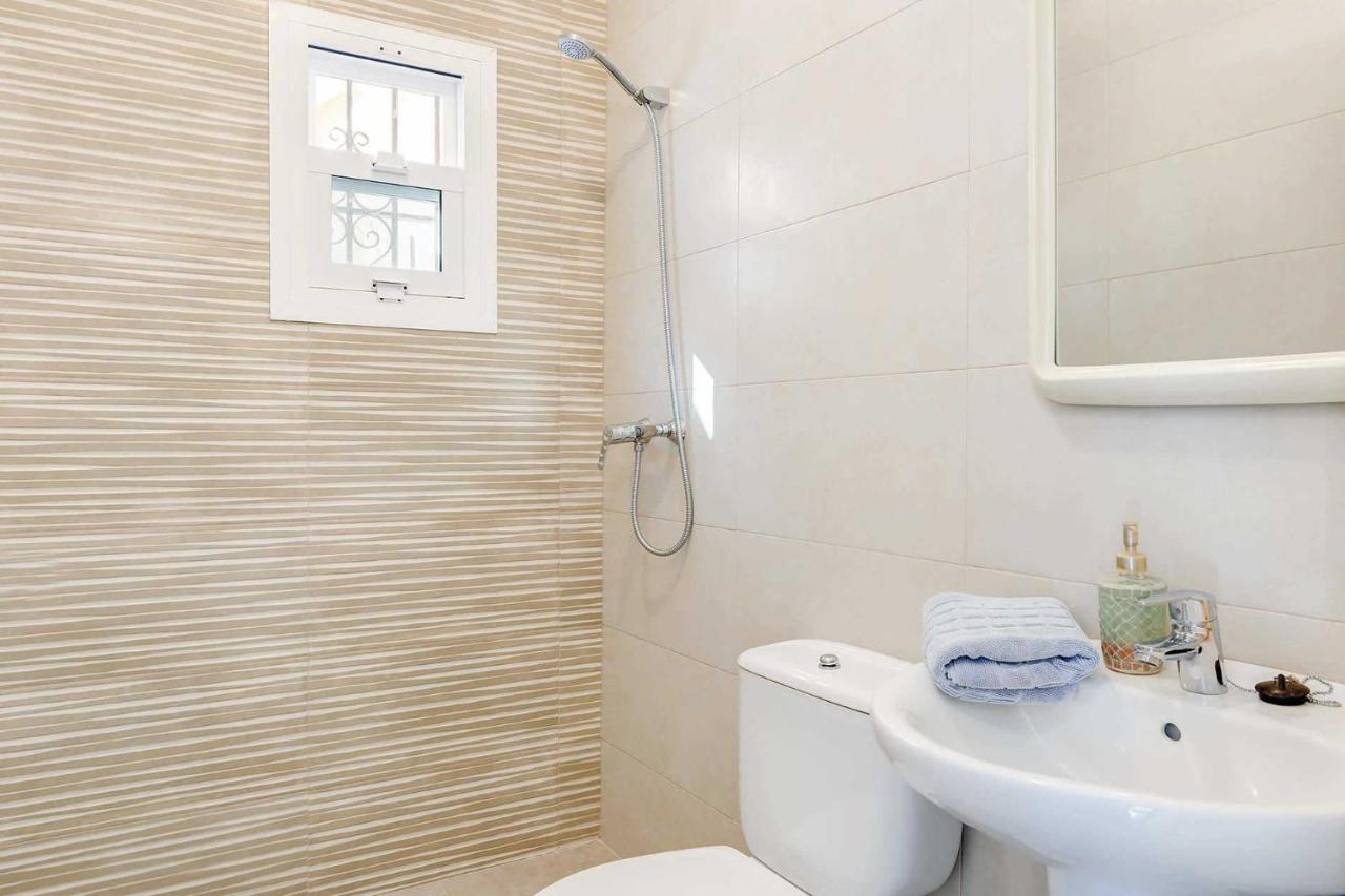 Private Heated Pool, Jacuzzi & 1225M2 Garden In Villa Cipreses 프리질리아나 외부 사진