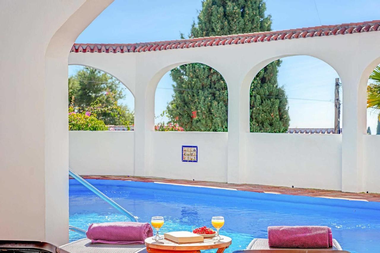 Private Heated Pool, Jacuzzi & 1225M2 Garden In Villa Cipreses 프리질리아나 외부 사진